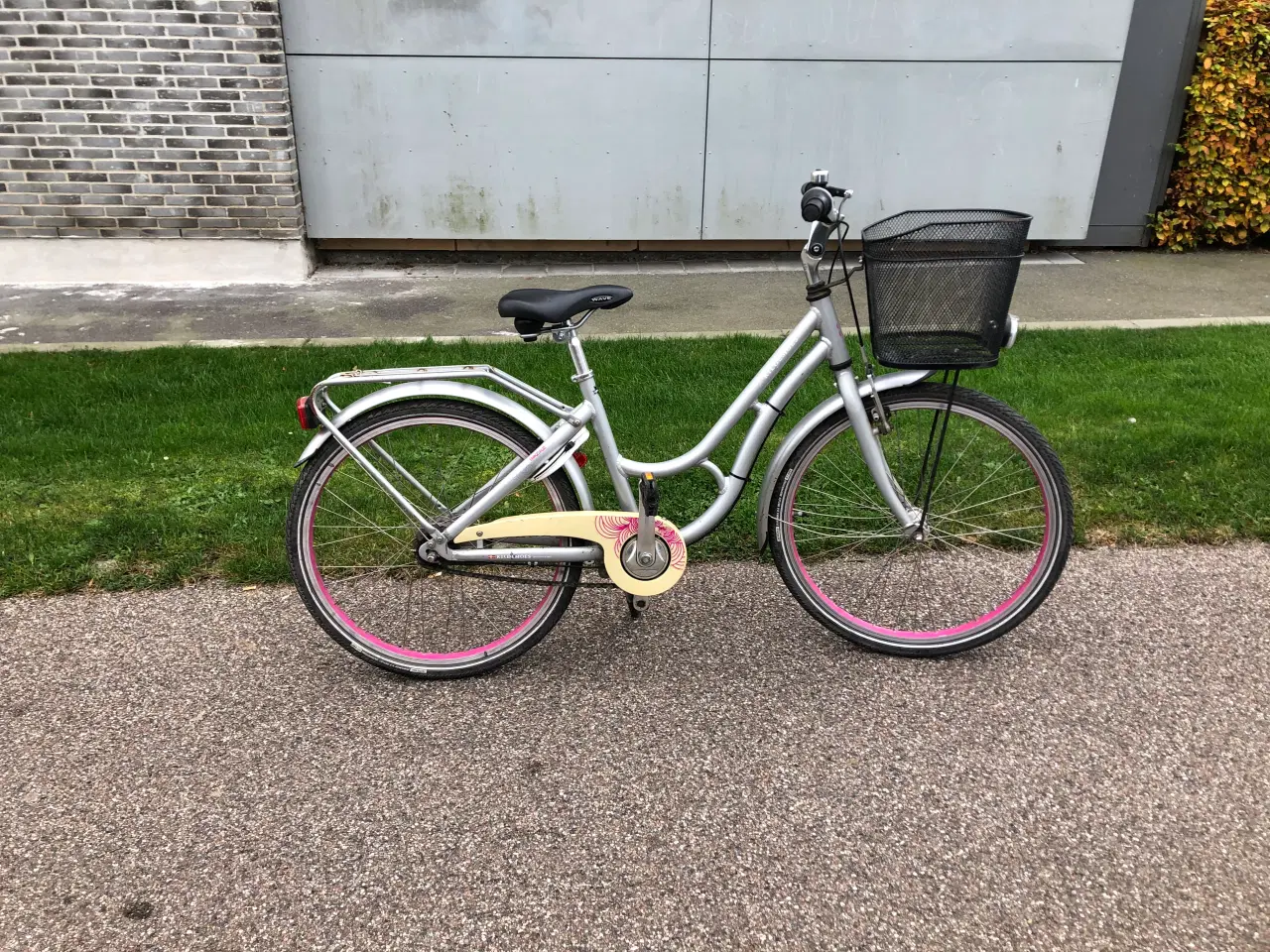 Billede 2 - Pigecykel med 7 gear