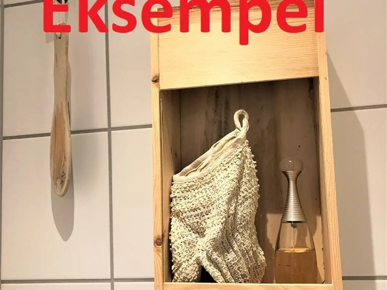 Billede 10 - 2 ens vinkasser i træ.