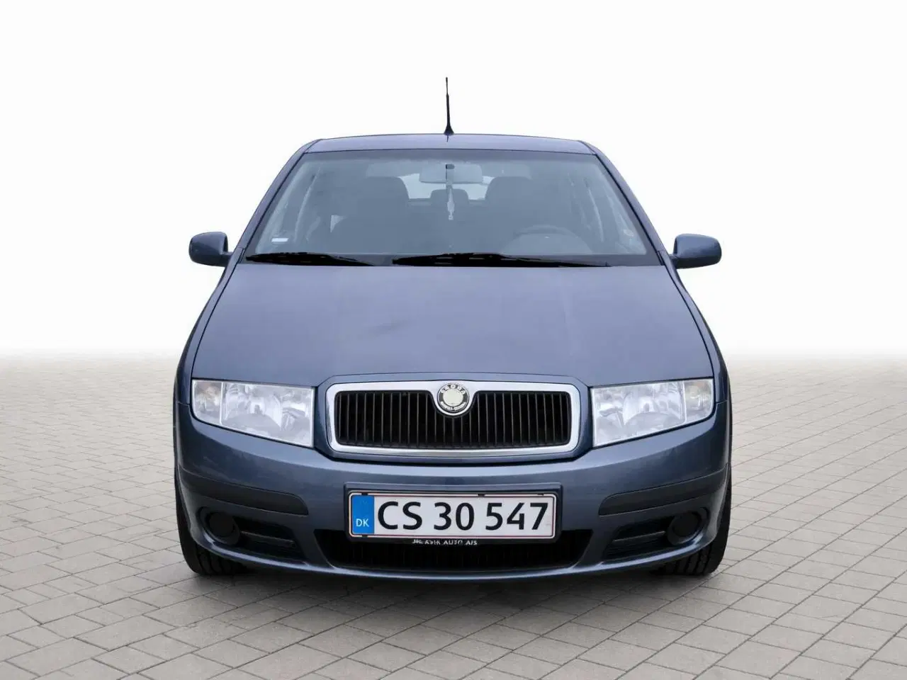 Billede 1 - Billig driftsikkerbil 