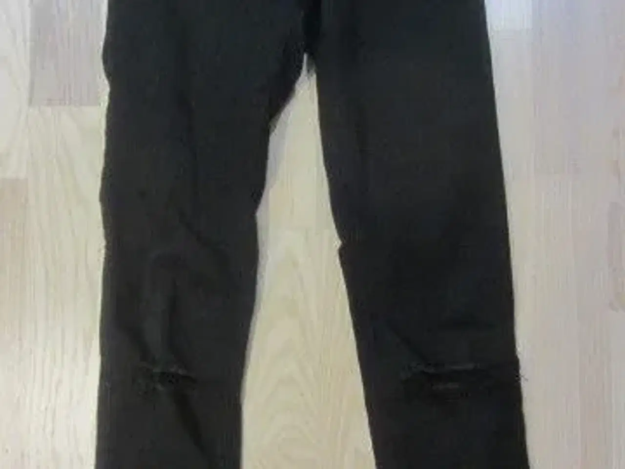 Billede 1 - Str. 34, sorte elastiske bukser