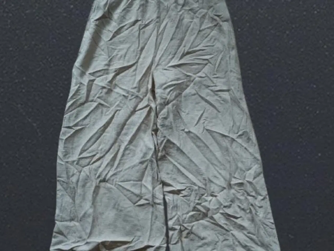 Billede 1 - Bukser sælges - begge ben skal væk