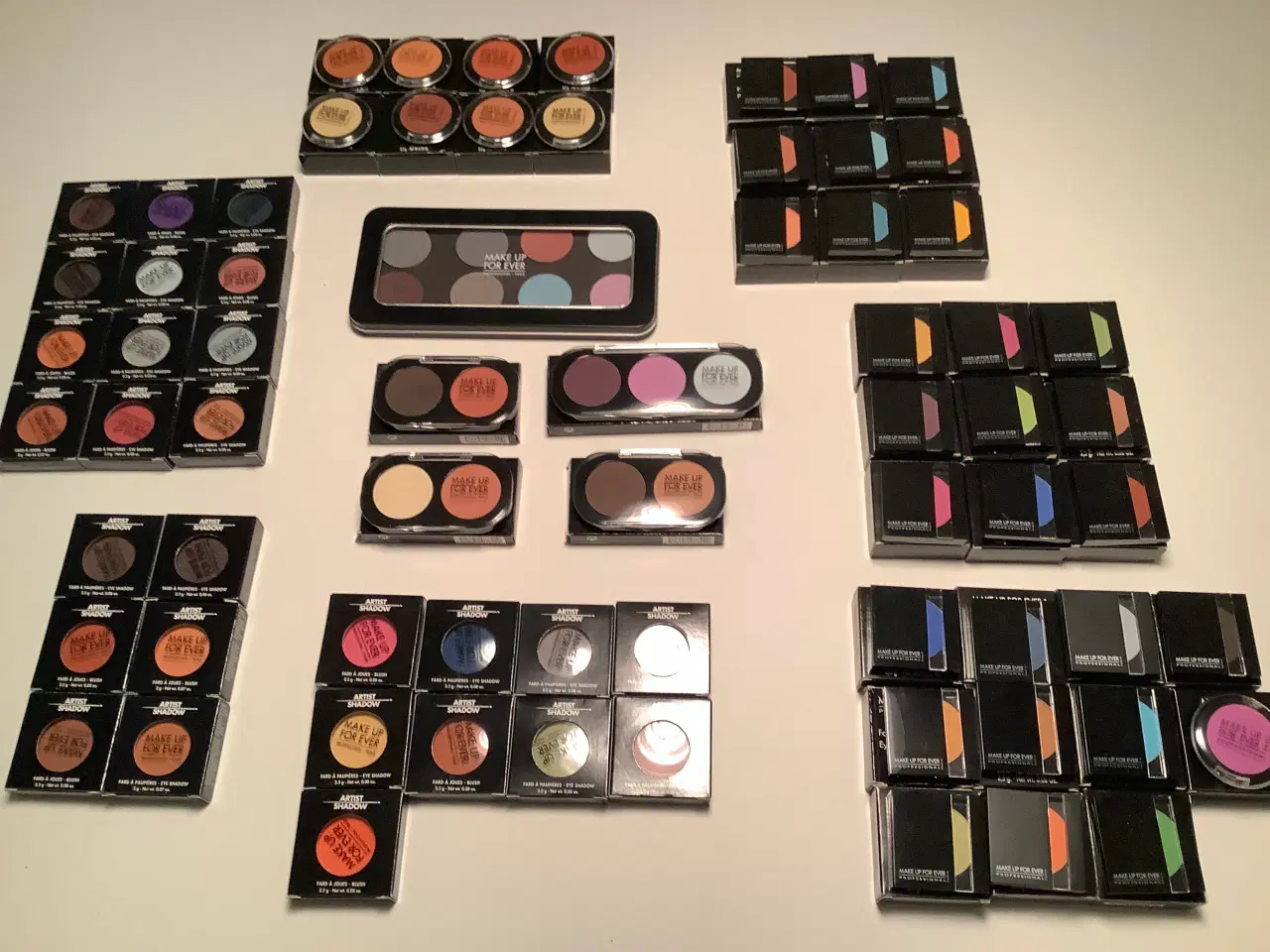 Billede 14 - Stor makeupserie sælges til god pris.