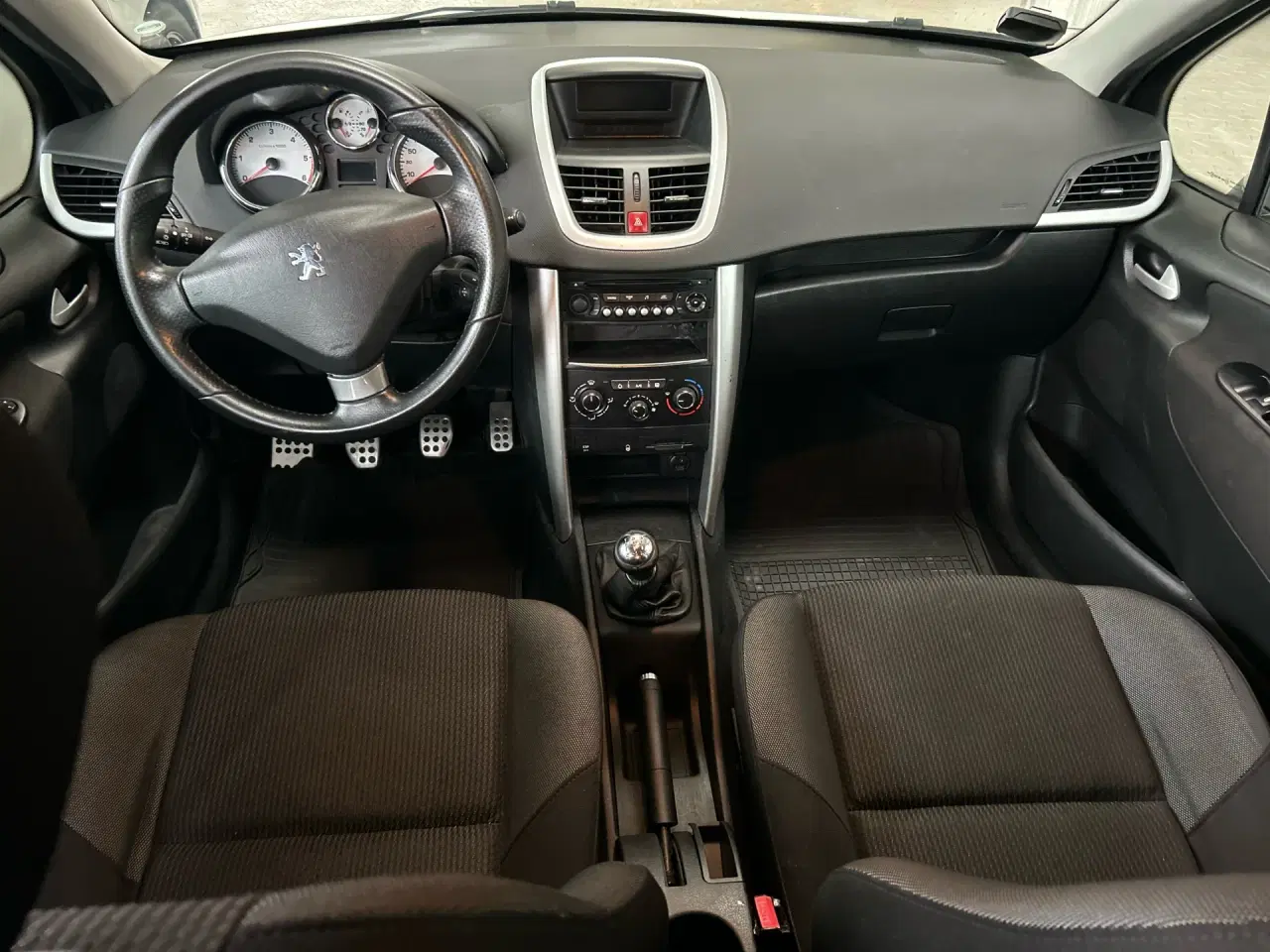 Billede 11 - Peugeot 207 SW 1,6 HDI Sportium 92HK Stc