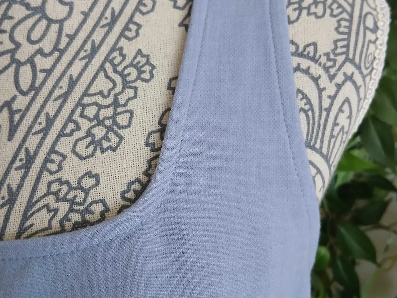 Billede 3 - Kjole. Moves. Small/36