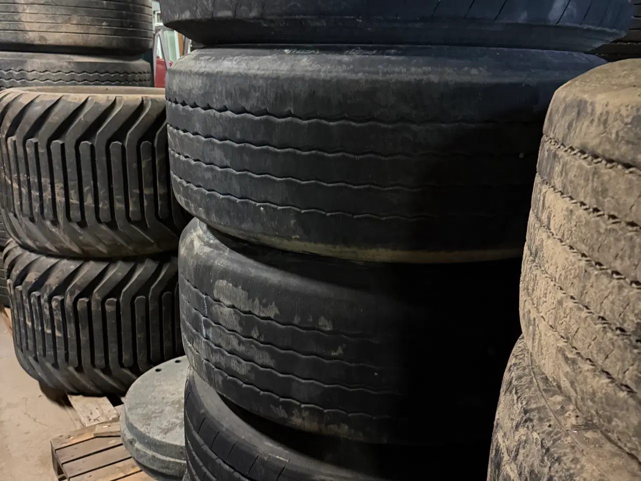 Billede 5 - Trailer hjul med fælge 