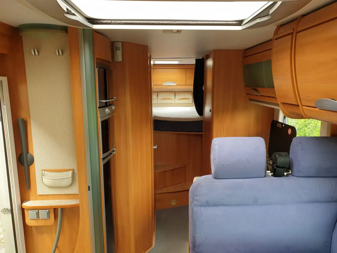Billede 3 - Fin Hymer T-Class SL autocamper