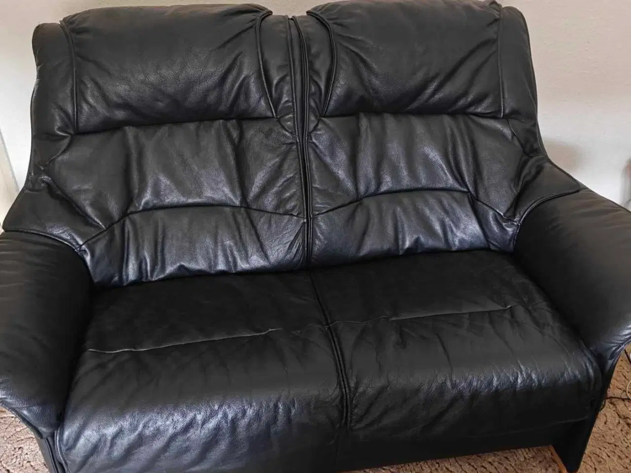 Billede 2 - Læder sofaer  gives væk brugt 