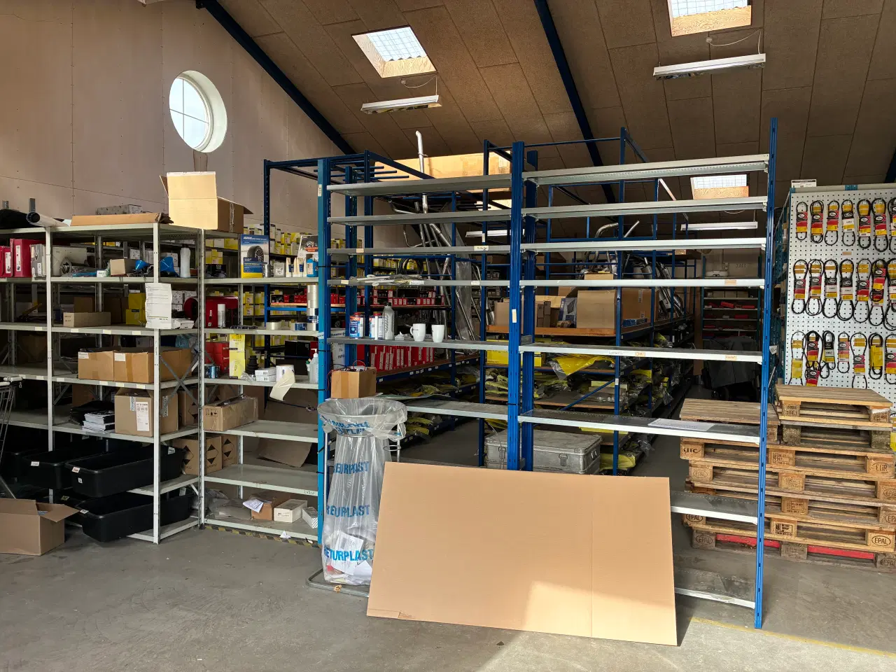 Billede 6 - Reservedele lager salg 50%