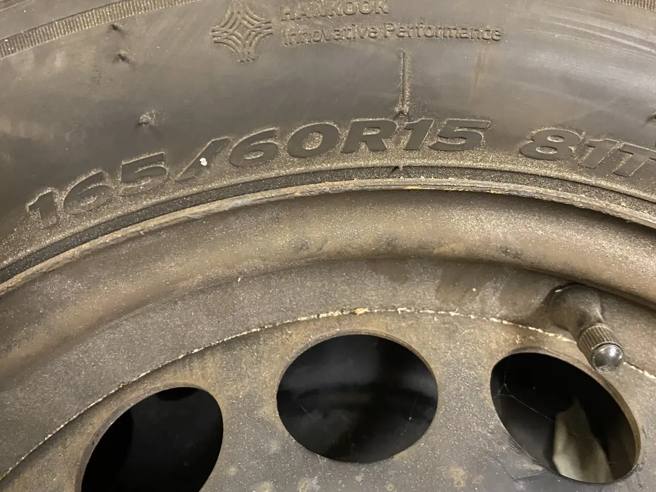 Billede 2 - Vinterdæk165/60/15 på stålfælge med meget mønster