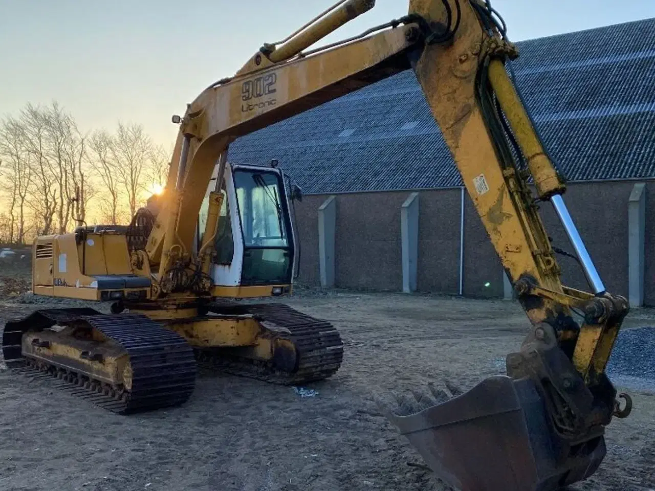 Billede 2 - Liebherr R902