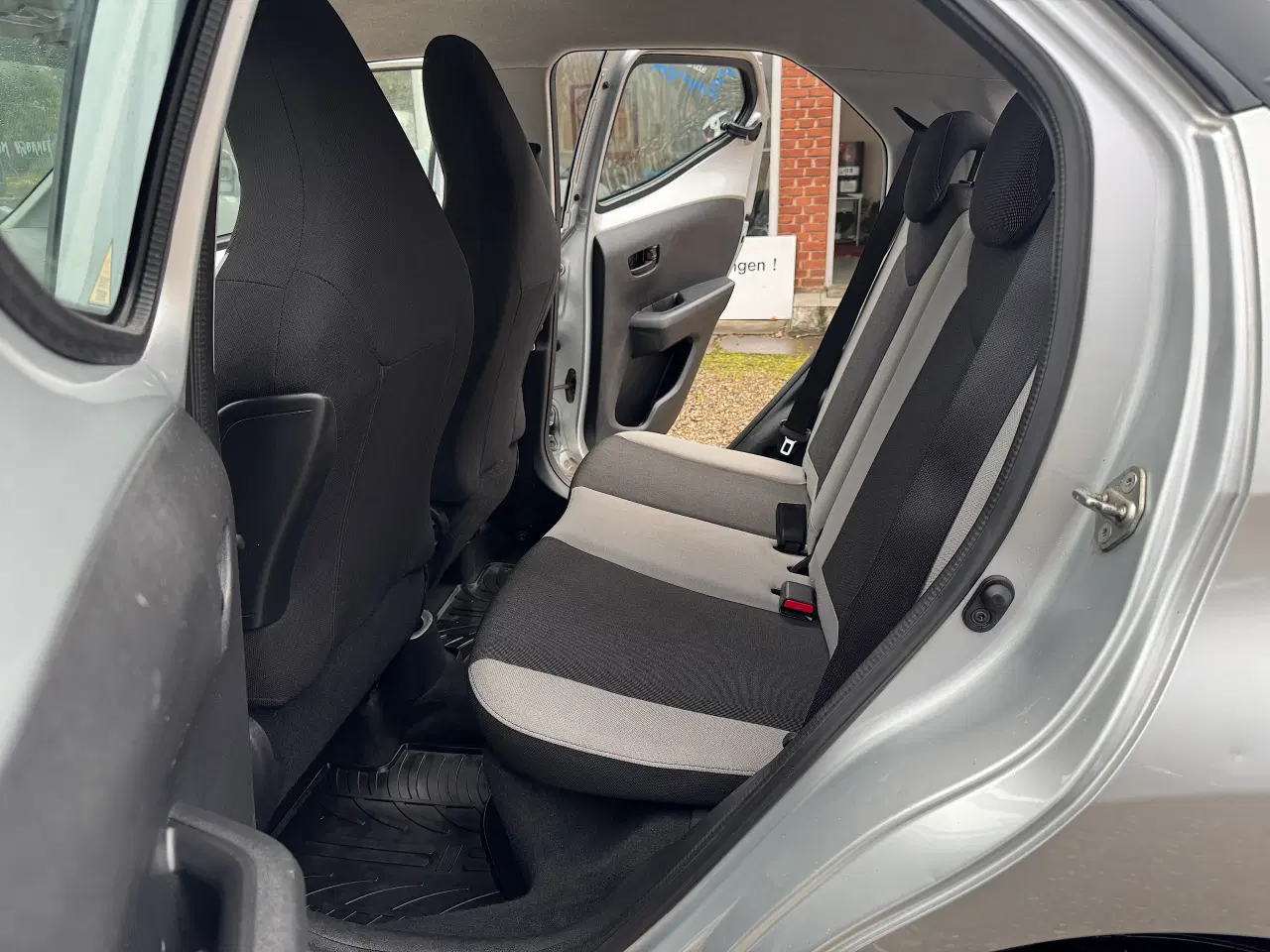 Billede 13 - Toyota Aygo X-Play Nysyn Meget pæn