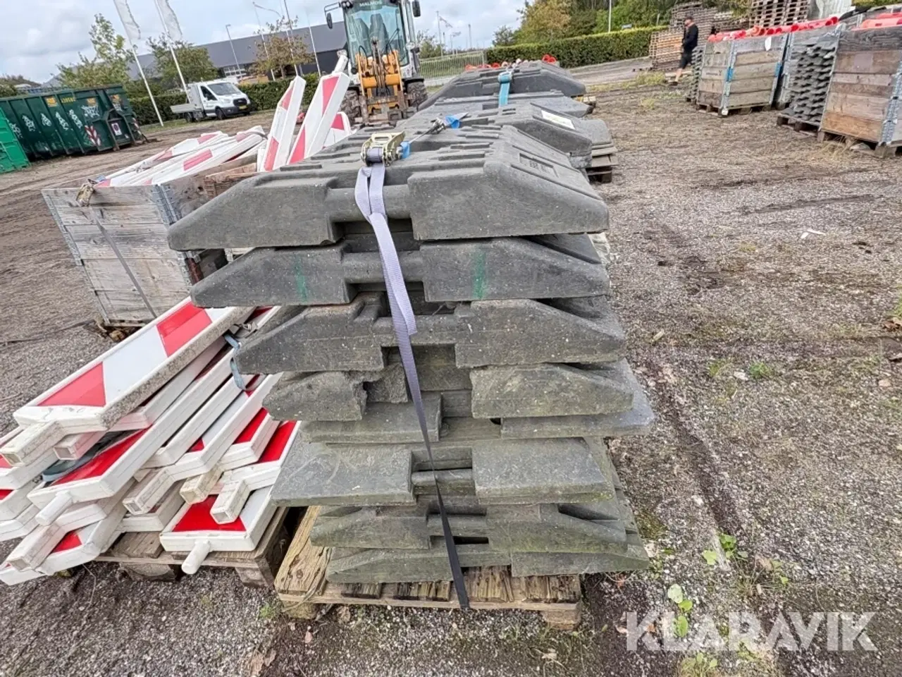 Billede 7 - Skilte og fødder