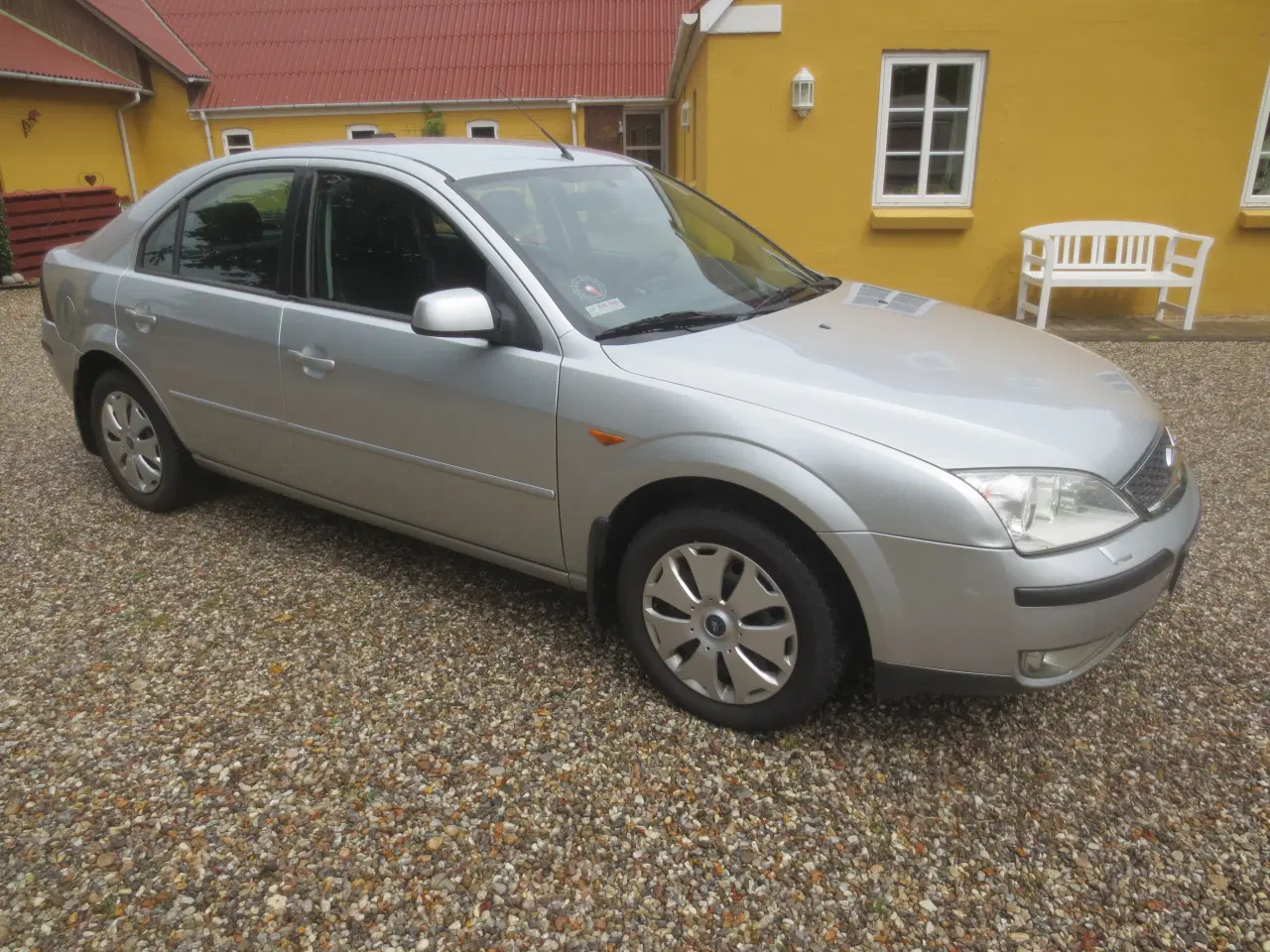 Billede 4 - Ford Mondeo 2.0 i 5 D. Skal synes. 