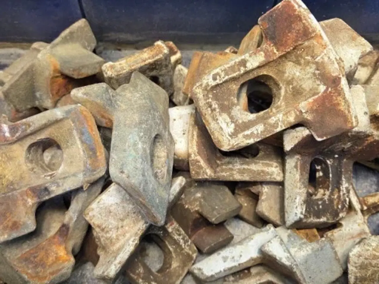 Billede 13 - Ford TW35 Stopklods 81811262  29 Stk