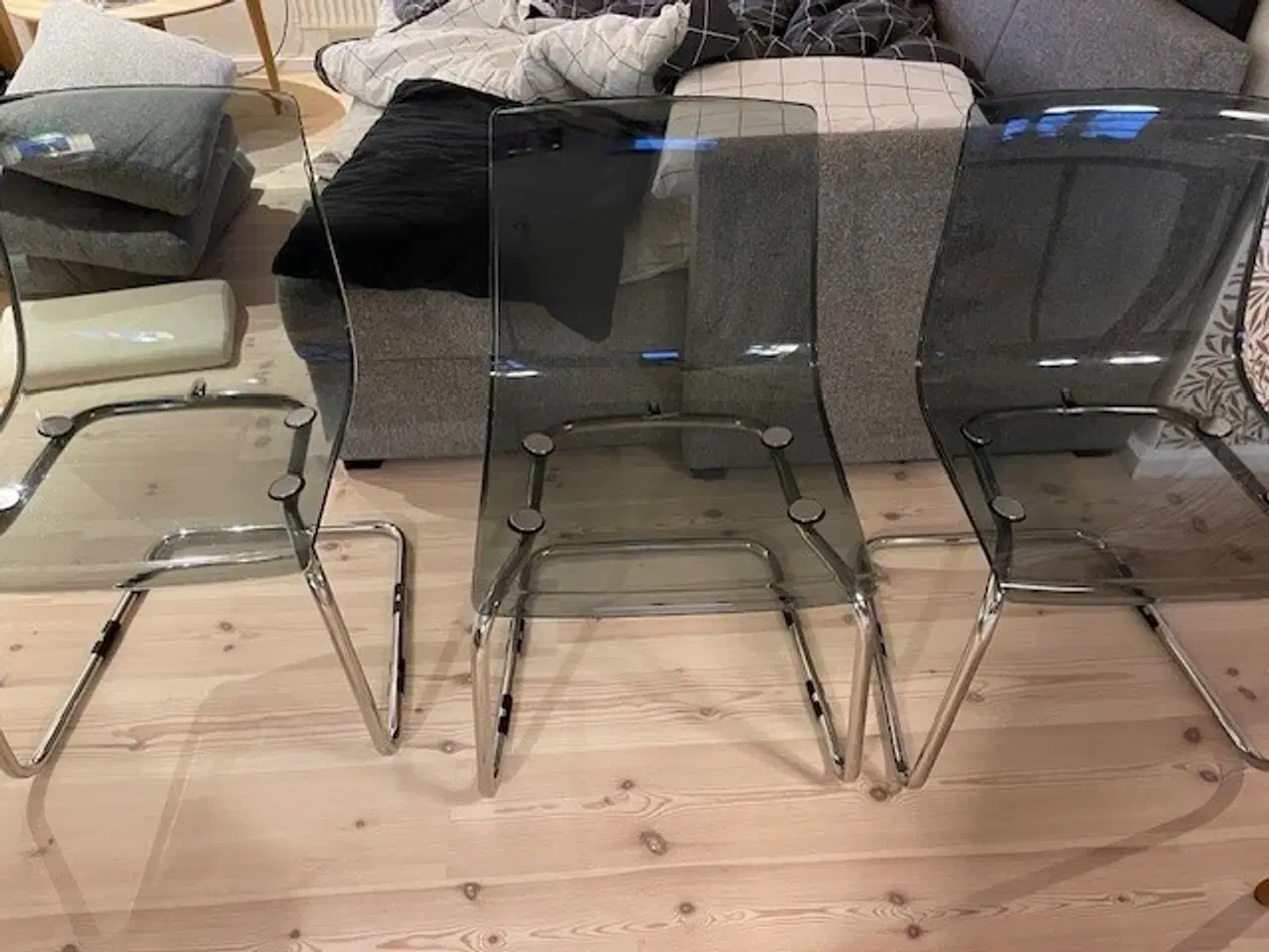 Billede 2 - 3 spisebordstole "Tobias" fra Ikea 100 kr. pr stk.