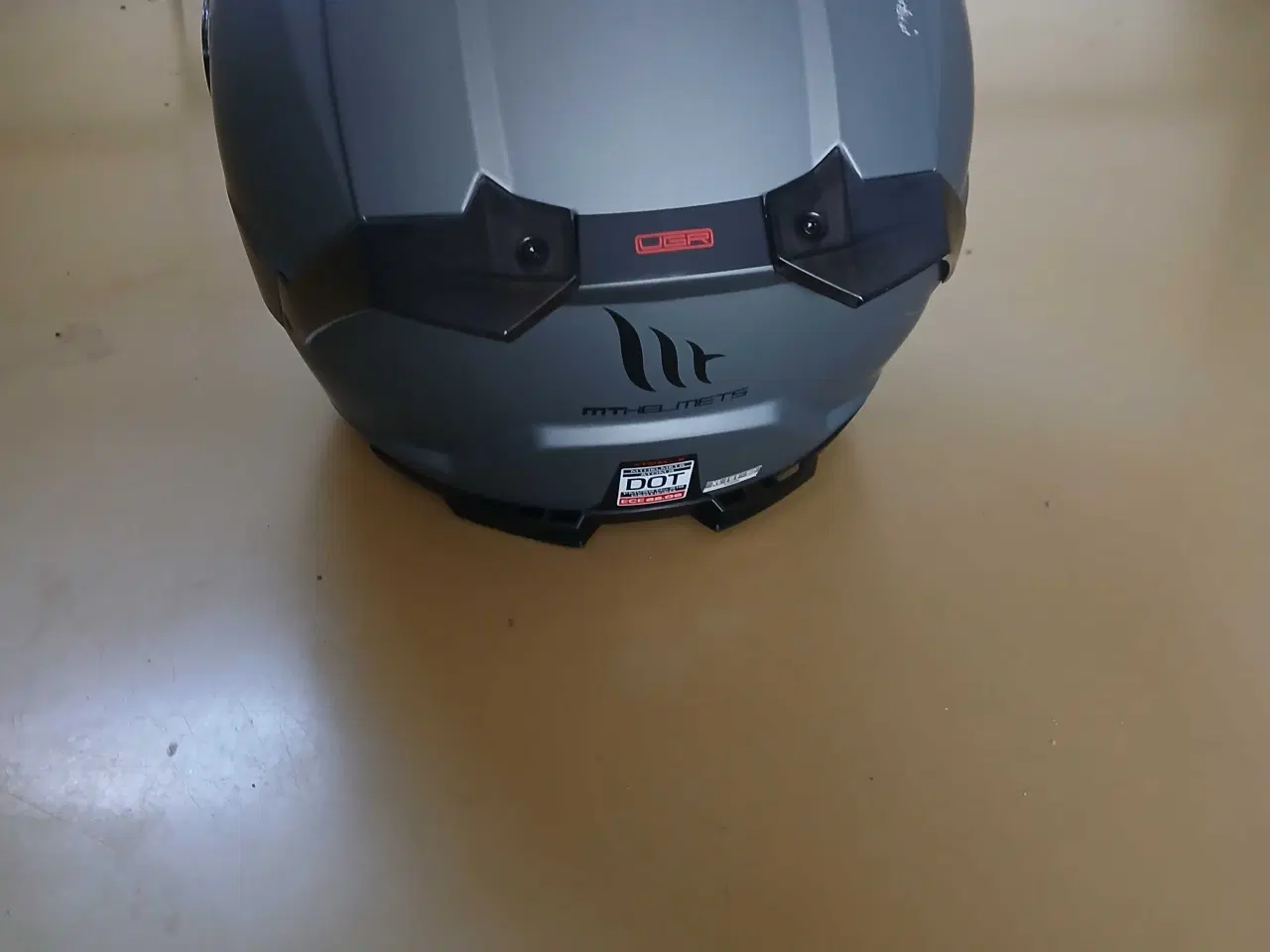 Billede 3 - Styrthjelm med solbrille