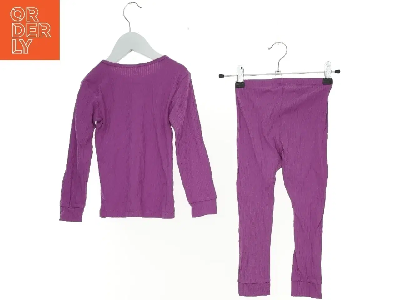 Billede 2 - Sæt fra H&M (str. 104 cm)