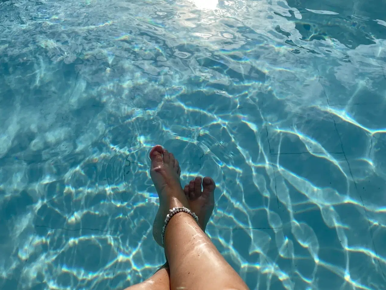 Billede 1 - You can buy more than socks here!