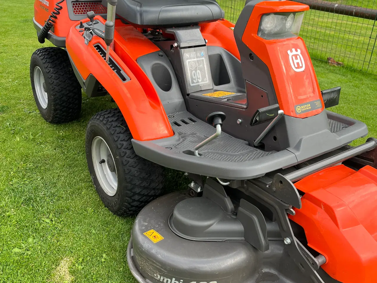 Billede 2 - Husqvarna R 216T AWD Rider