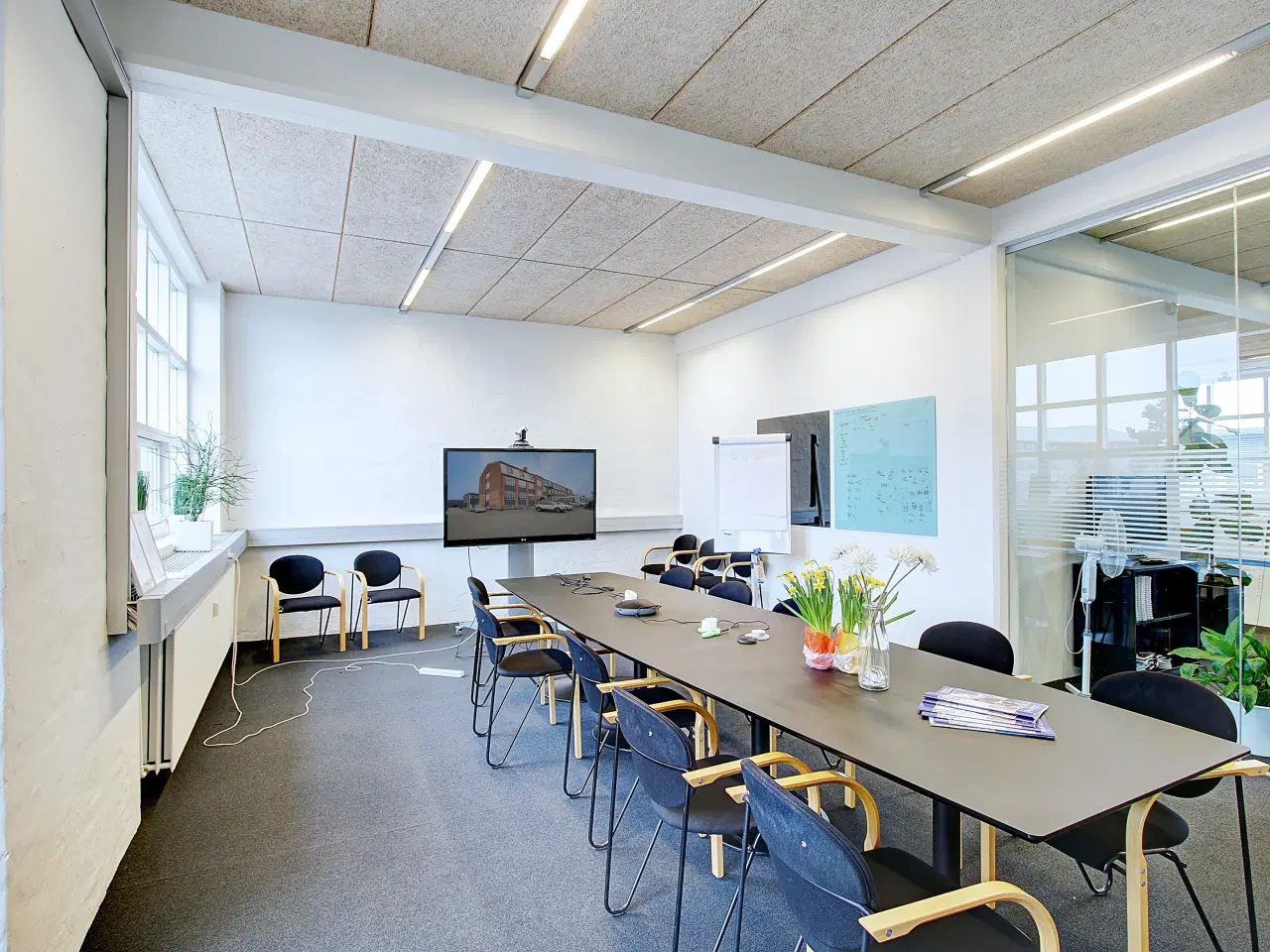 Billede 6 - Moderne kontorer/showroom/undervisningslokaler med godt lysindfald