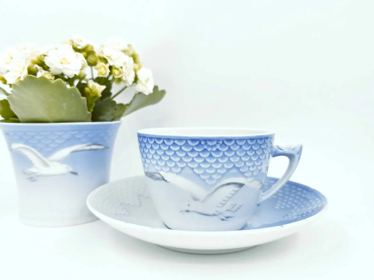 Billede 4 - Mågestel stor kop uden guldkant 