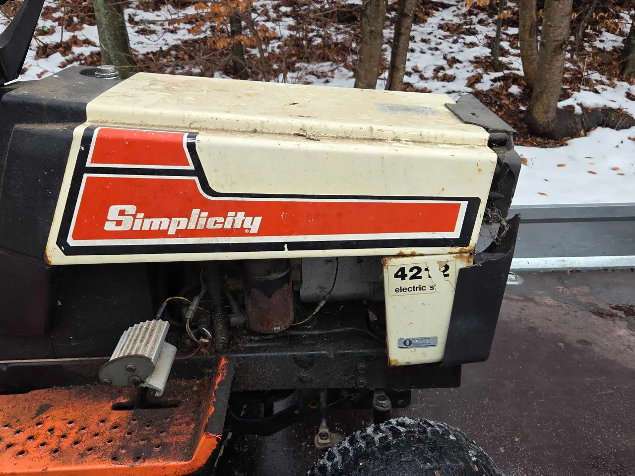 Billede 3 - Simplicity 4212 havetraktor – 42" klipper – Byd
