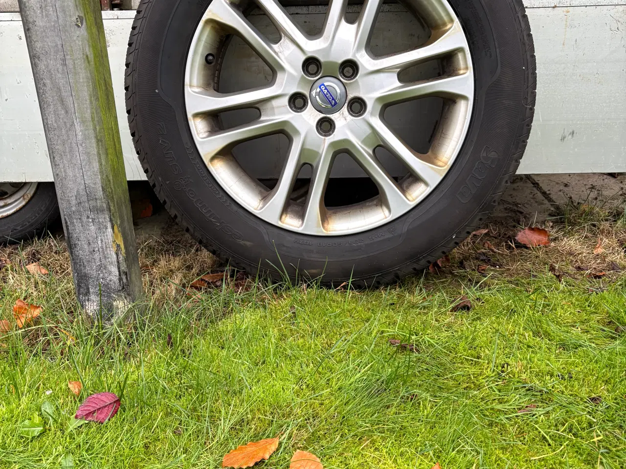 Billede 1 - Vinterdæk på alufælge Volvo XC60