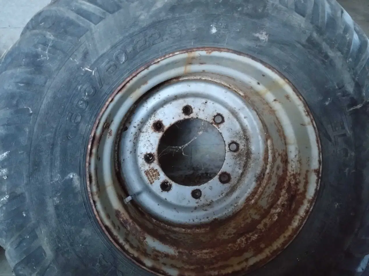 Billede 1 - Landbrugs dæk 2 stk