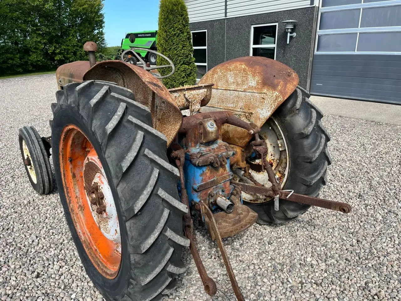 Billede 9 - Fordson Major Motoren mangler, men mange god dele.