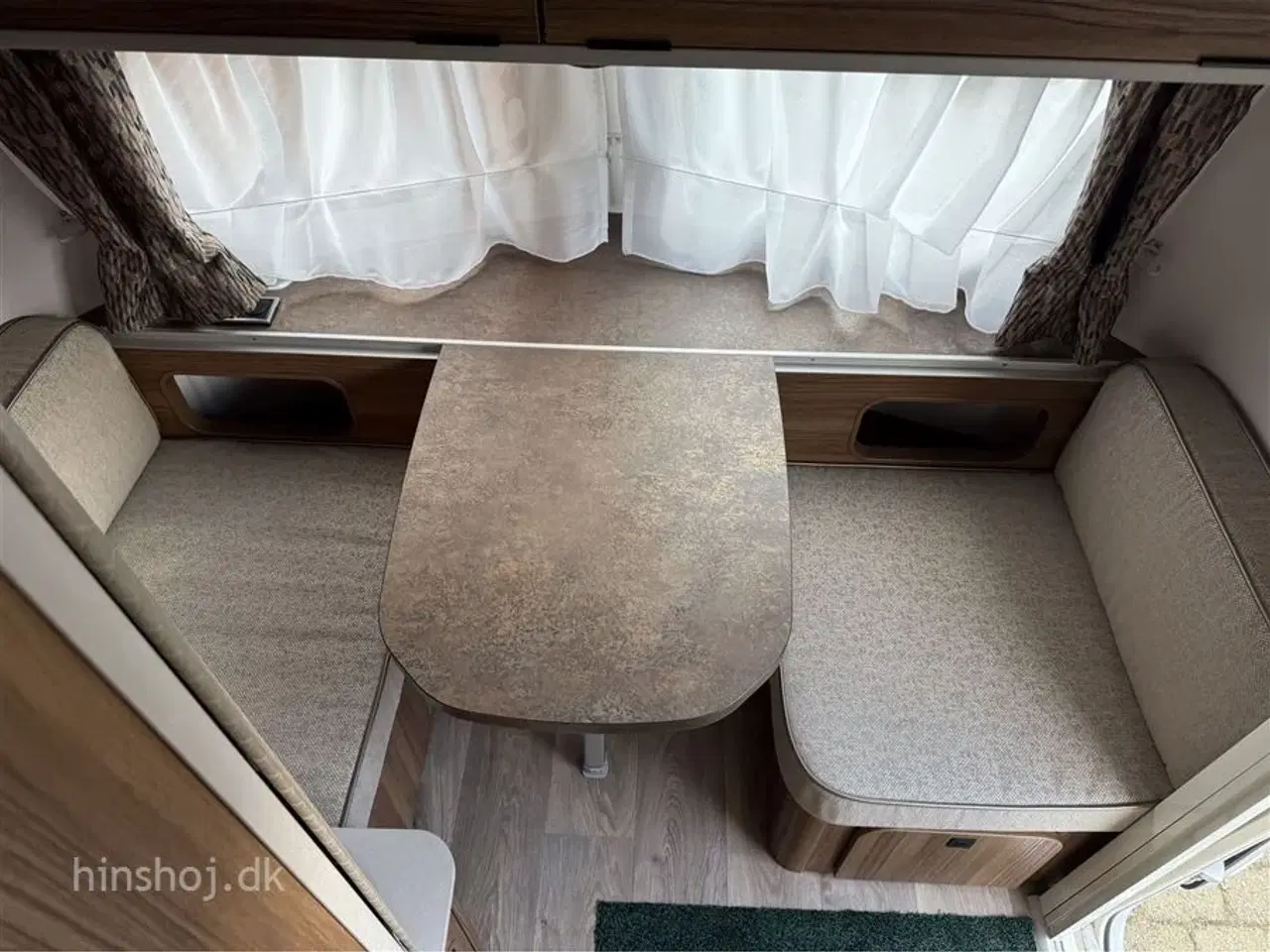 Billede 3 - 2023 - Eriba Touring 430 Legend   Lækker rejsevogn med fast dobbeltseng fra Hinshøj Caravan