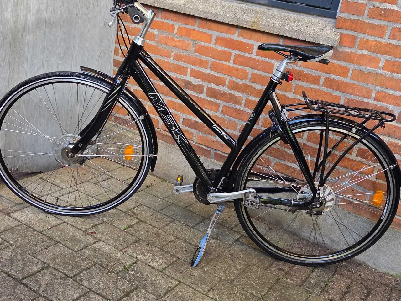 Billede 2 - MBK 28" 57 cm høj 7 gear  Lås med 2 nøgler.  For o
