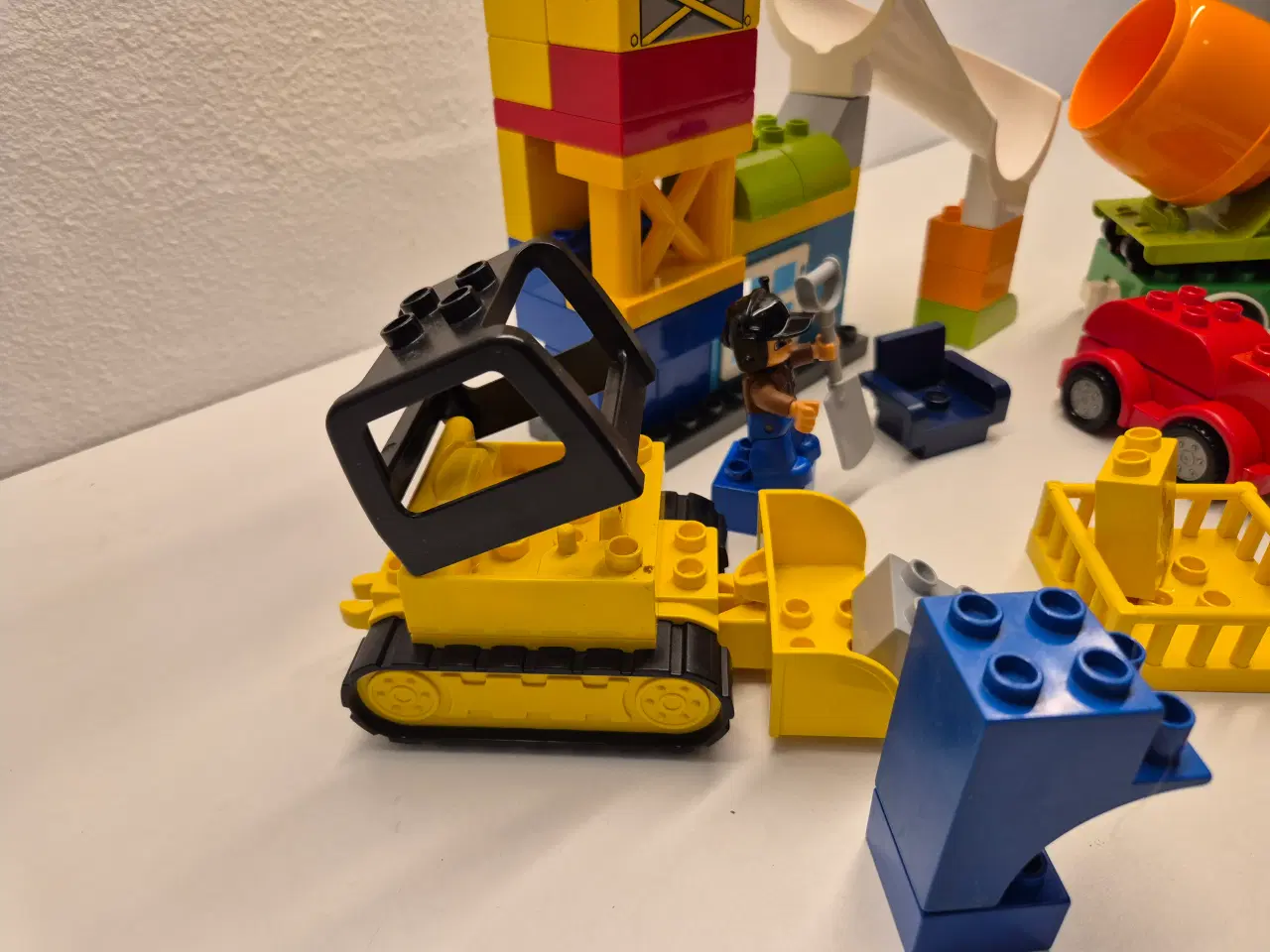 Billede 4 - Duplo Byggeplads, Kran, Lastbil, Cementblander,