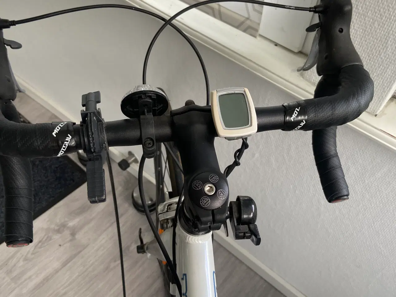 Billede 5 - Racer Cykel Trek med 27 Gear