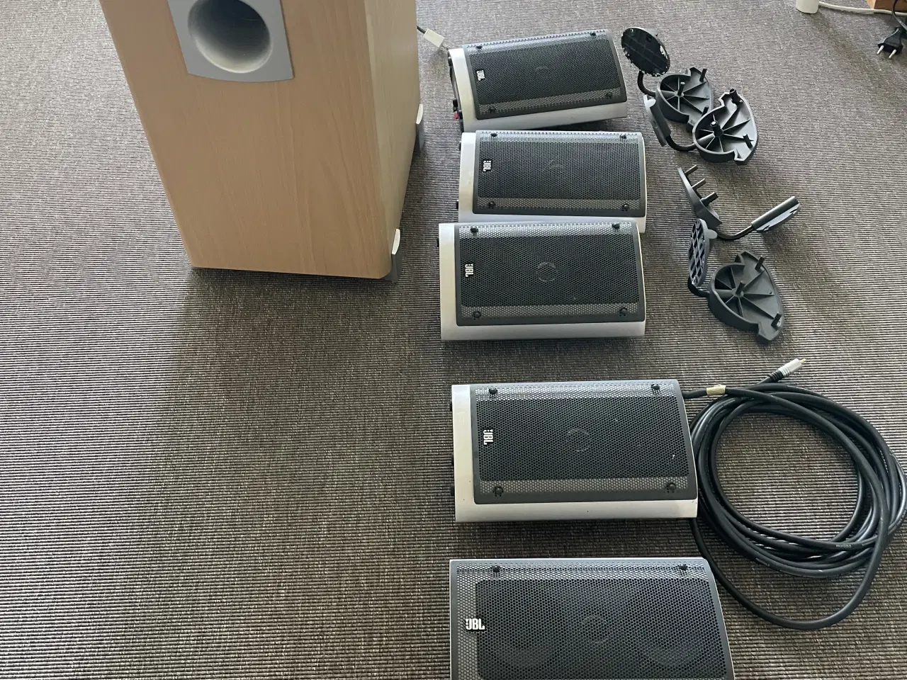 Billede 2 - Yamaha surround anlæg 5x80W med JBL højtalere