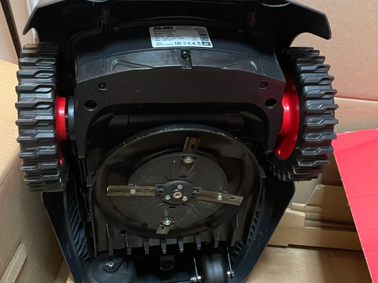 Billede 8 - AL-KO Robolinho Robotplæneklipper 500 m² med garag