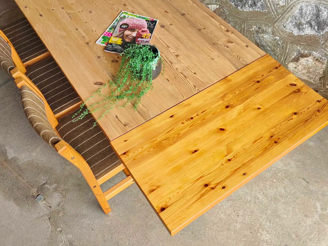 Billede 4 - Massivt fyrretræ spisebord med klap