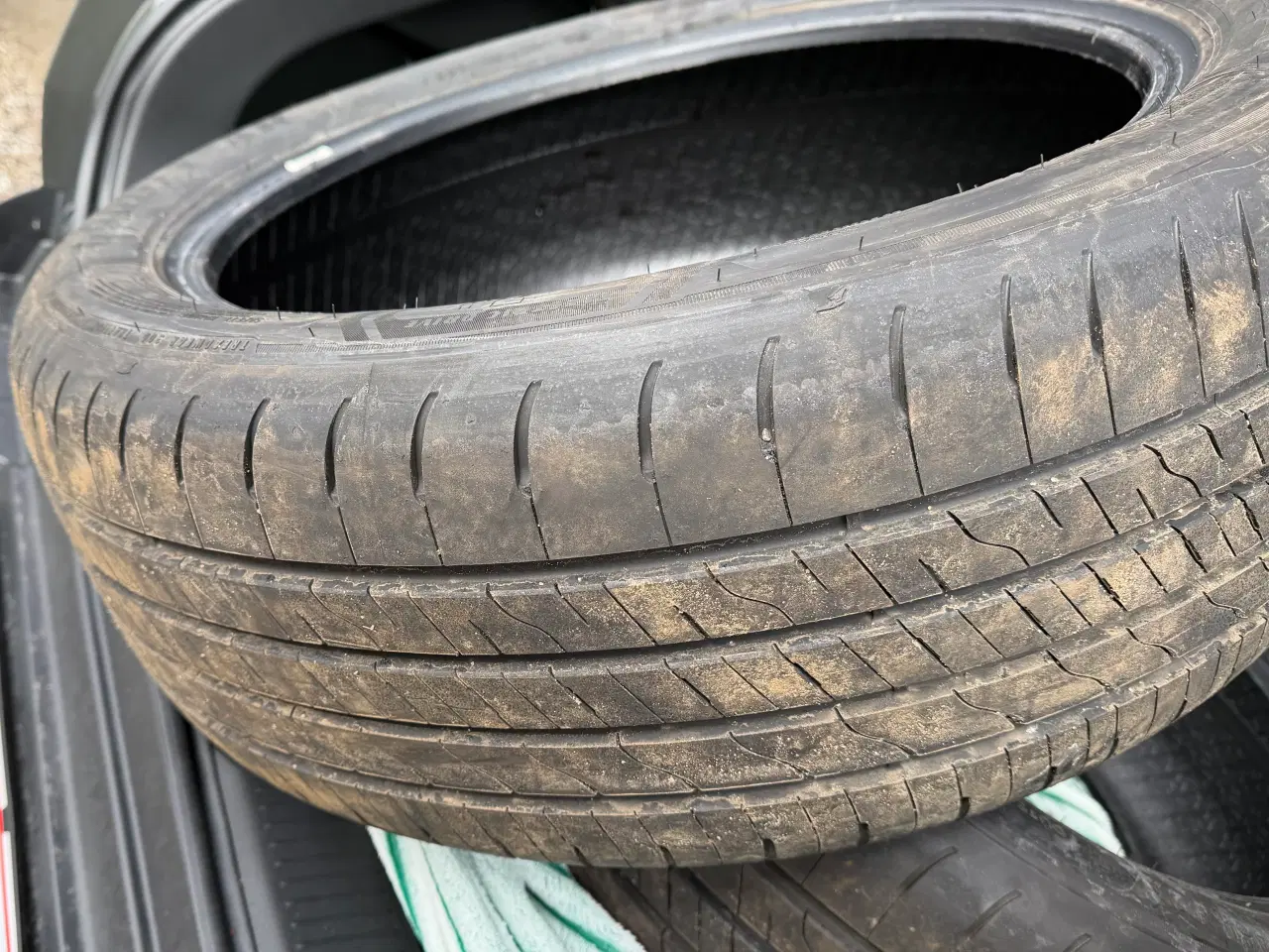 Billede 5 - Goodyear Efficient grip 2 SUV. 225/50r19 96v (4stk