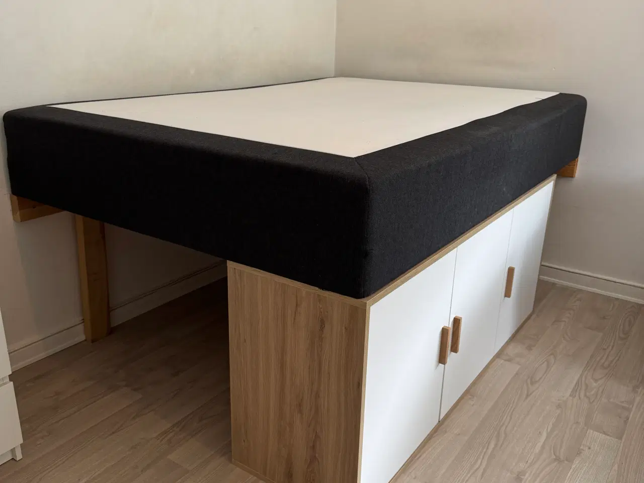 Billede 1 - Boksmadras fra Jysk 140*200