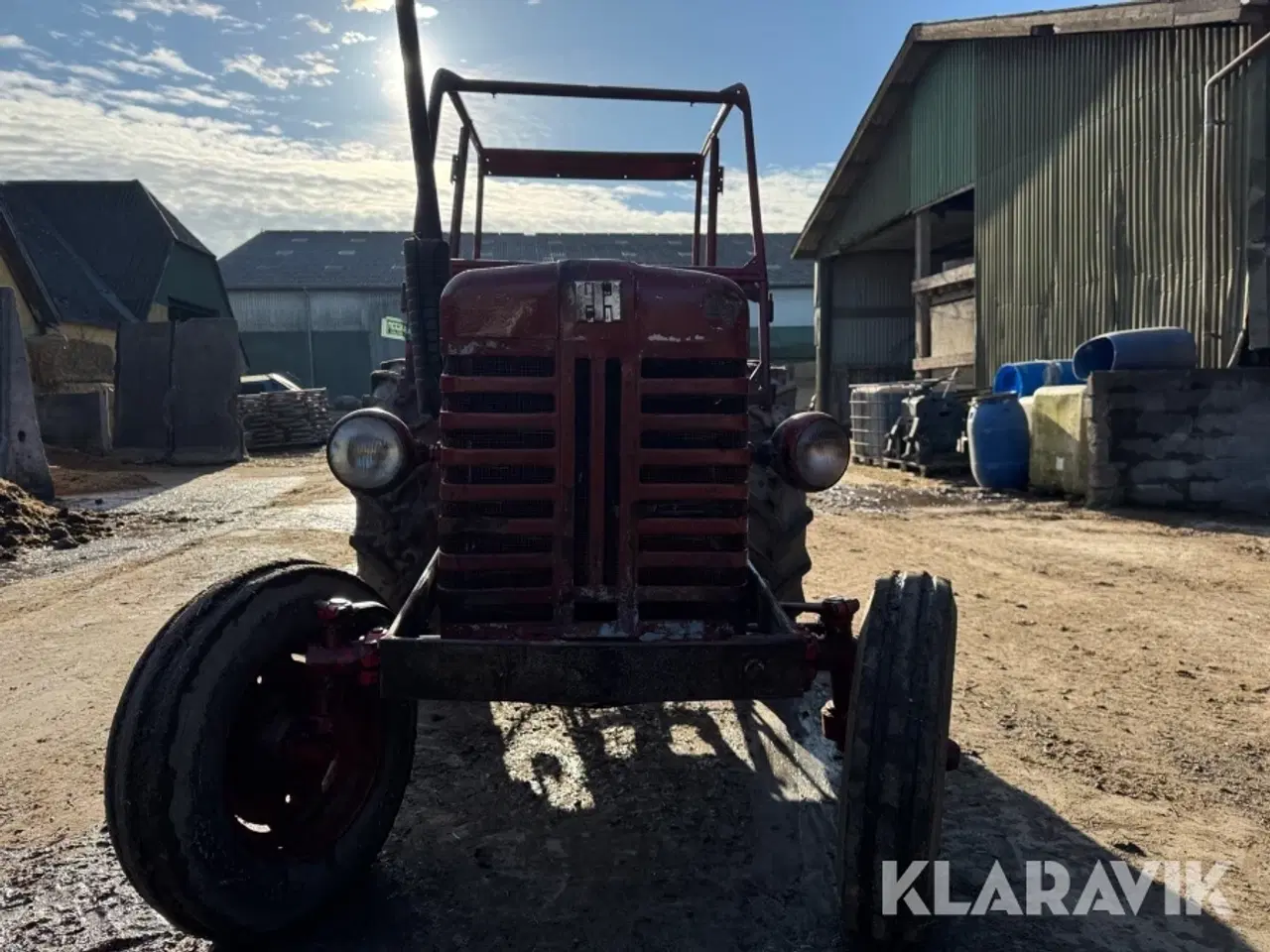 Billede 7 - Veterantraktor International B 275