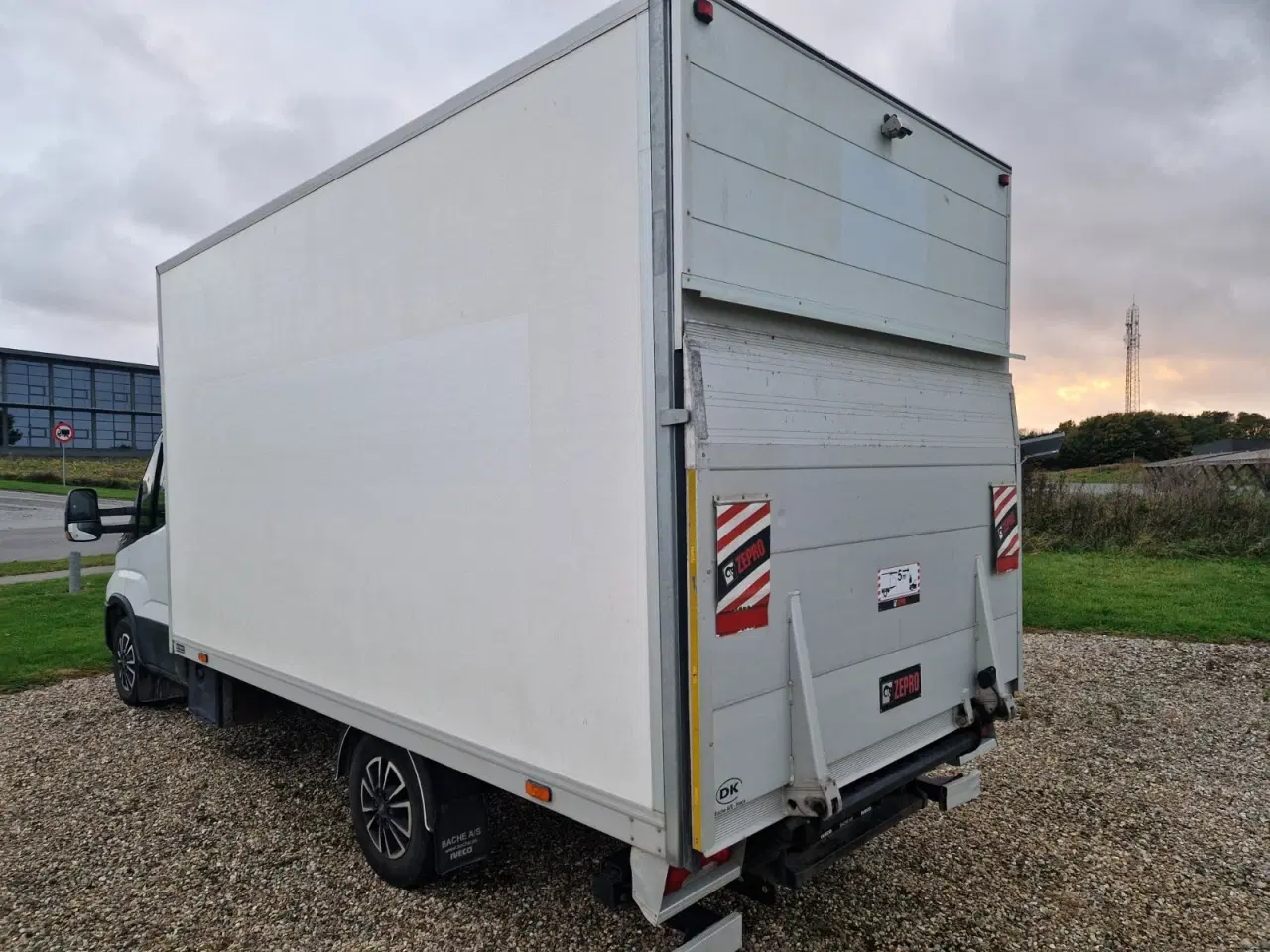 Billede 3 - Iveco Daily 2,3 35S16 Alukasse m/lift AG8