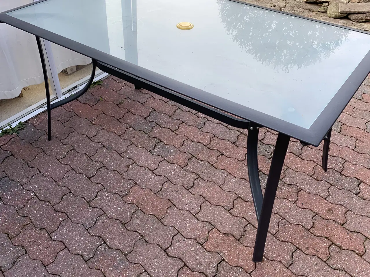 Billede 1 - Havebord med glasplade 
