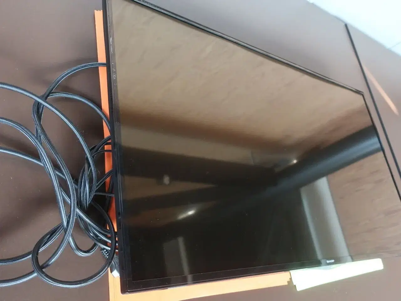 Billede 2 - 43 " fjernsyn SHARP LC-43CFE4142E