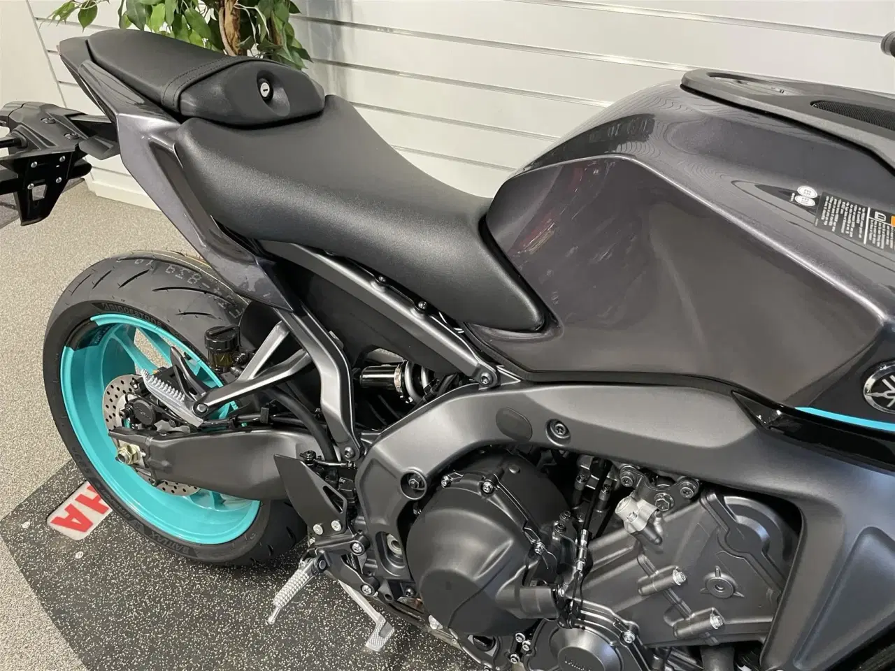 Billede 5 - Yamaha MT-09 Midnight Cyan