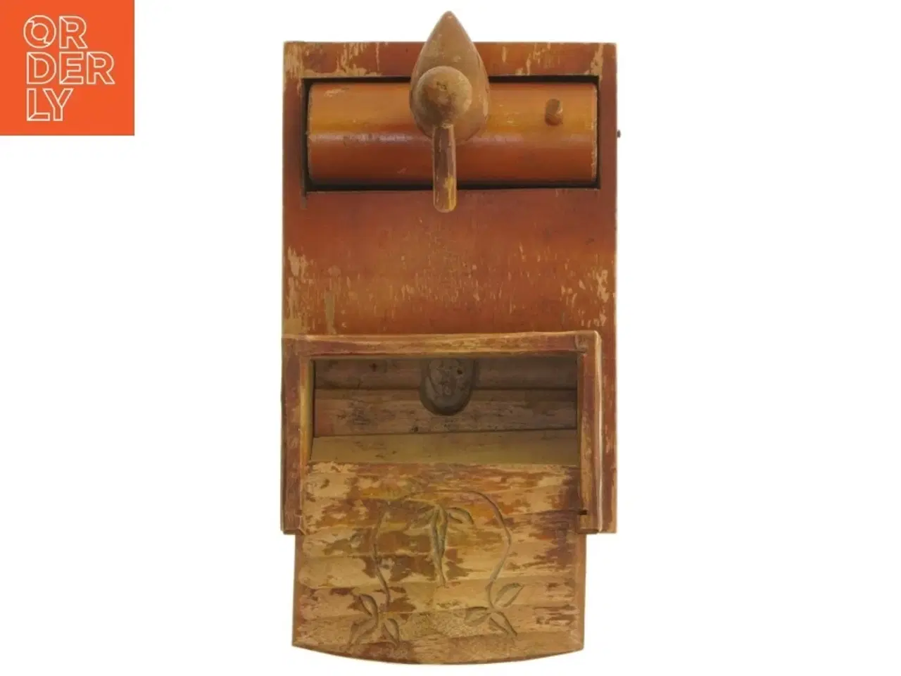 Billede 6 - Træfigur i form af en fugl der kan tage cigarettermed holder (str. 15x10 cm)