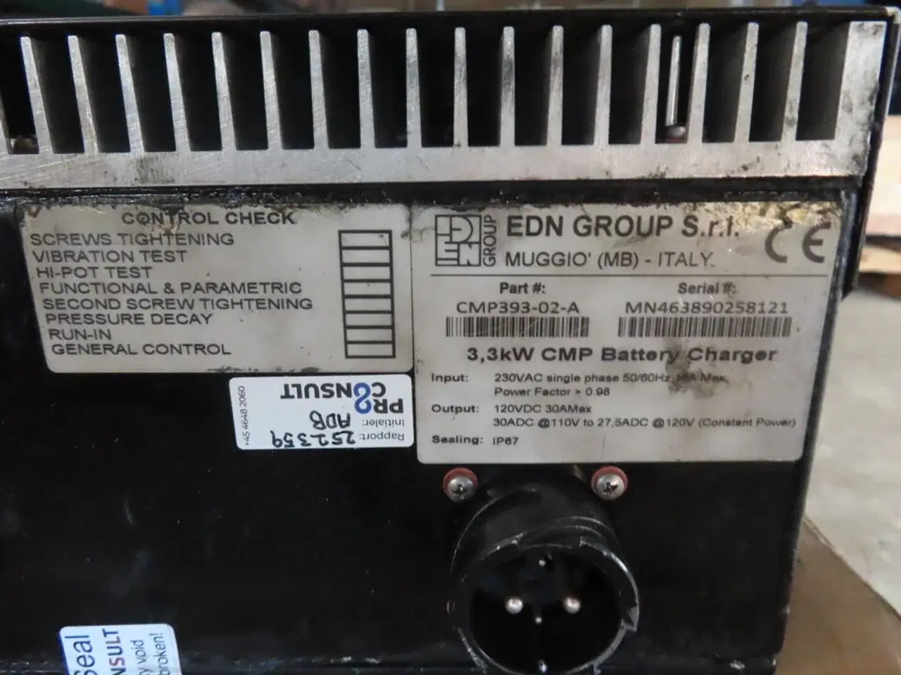 Billede 9 - Palle med diverse opladere, kabler mv.