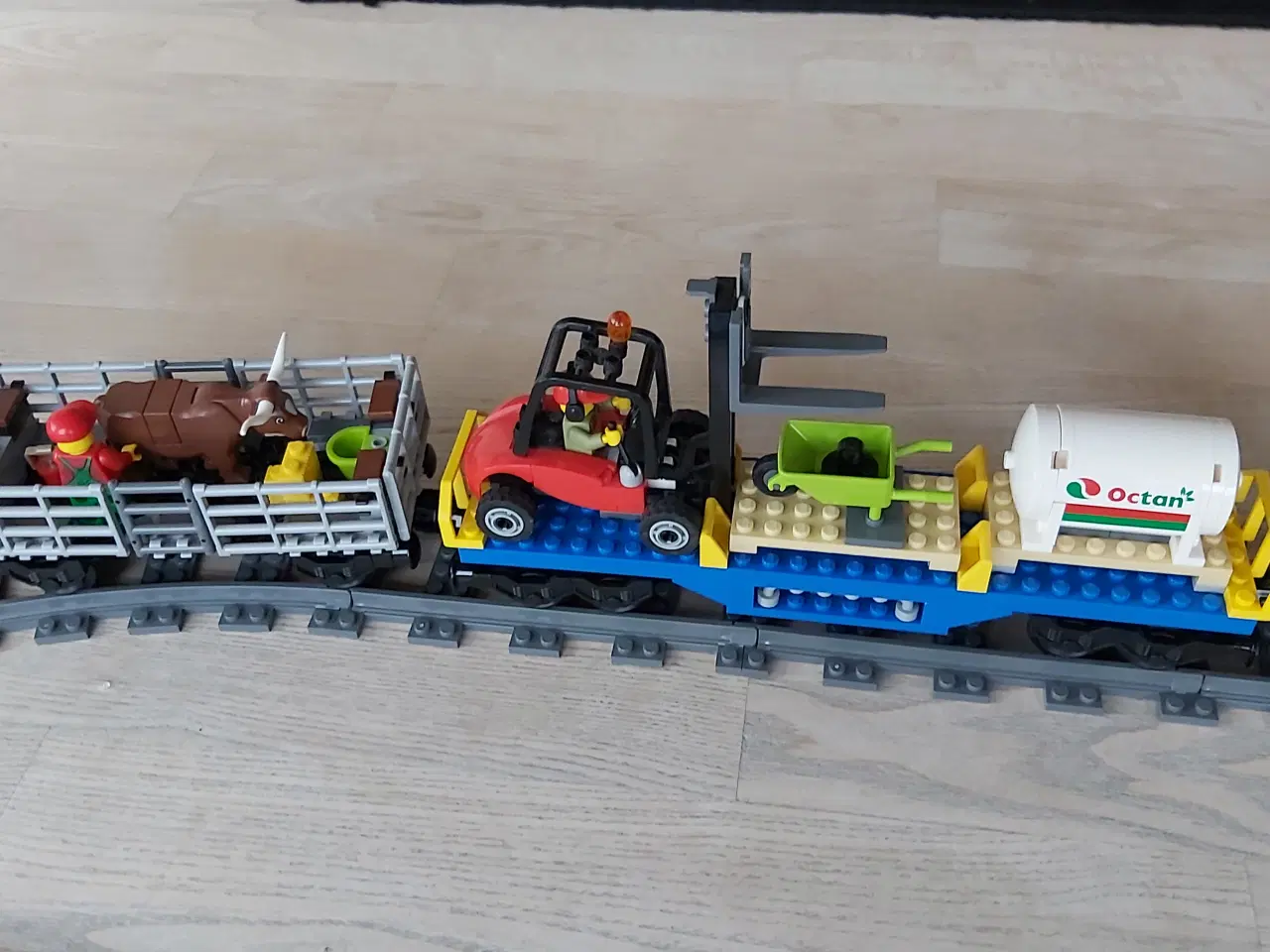Billede 3 - Lego City godstog sæt 60052