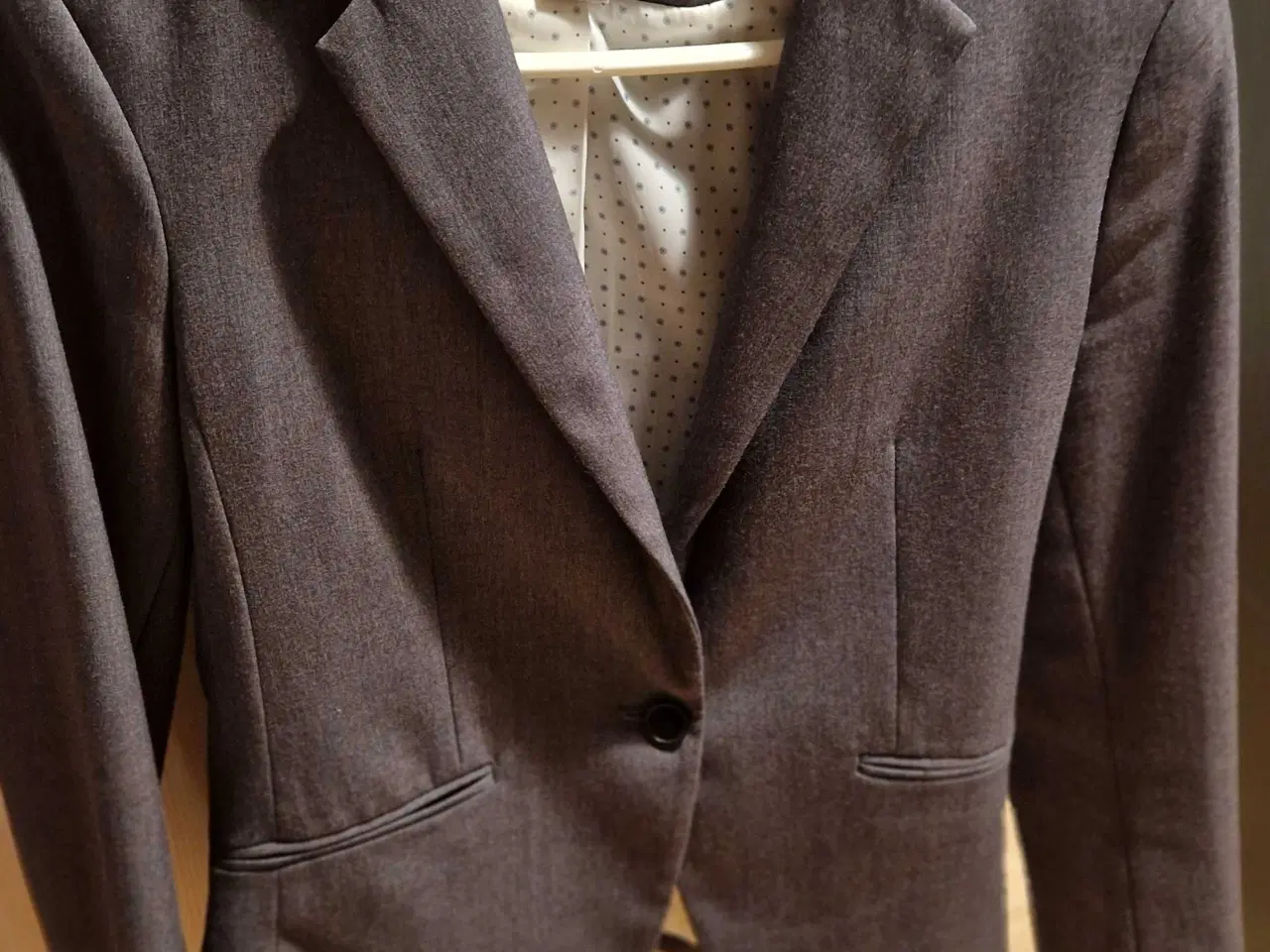 Billede 1 - Kort habitjakke 