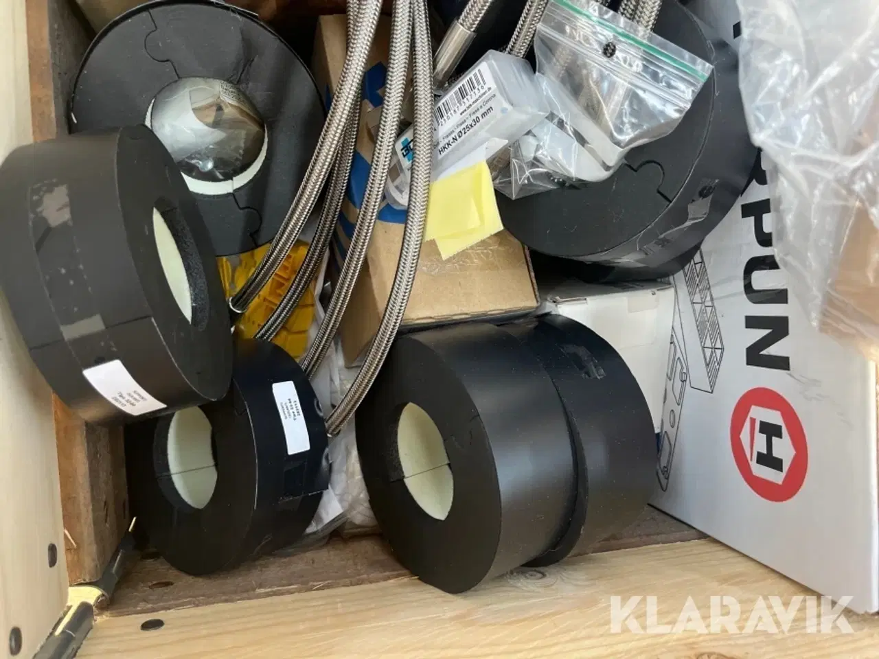 Billede 5 - Blandet lot - toiletbræt, slanger, strålerør og øvrigt