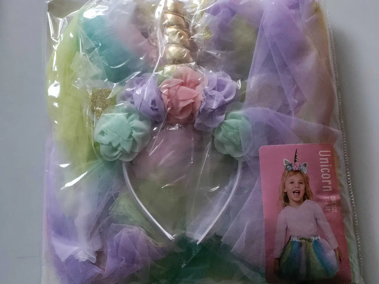 Billede 1 - Ny enhjørning udklædning/fastelavns dragt