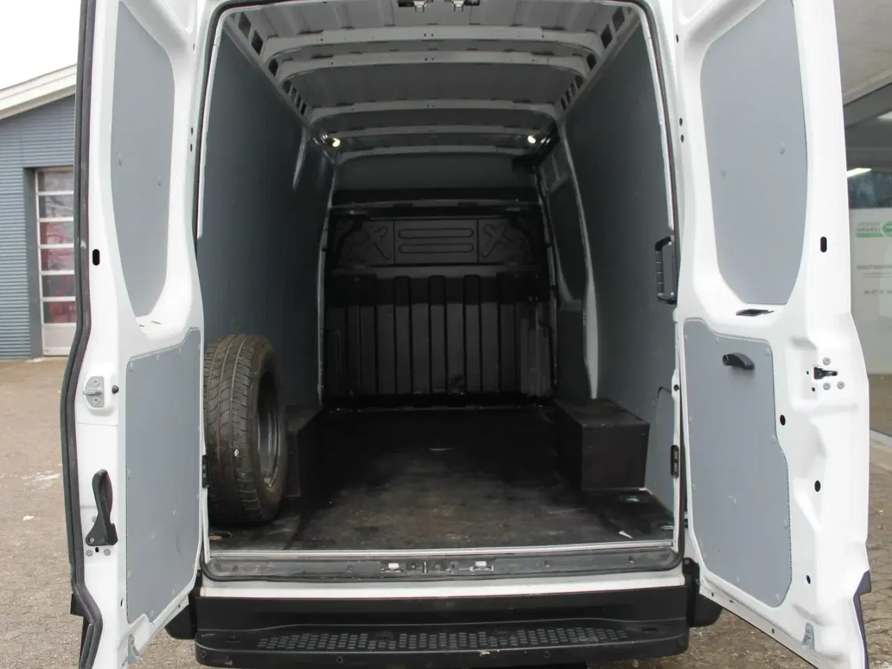 Billede 8 - Iveco Daily 3,0 35S18 12m³ Van AG8